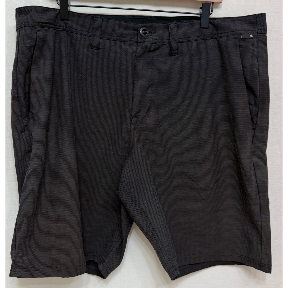Volcom Mens Hybrid Chino Shorts Size 38 Black Textured V-Belt Loop Casual Surf